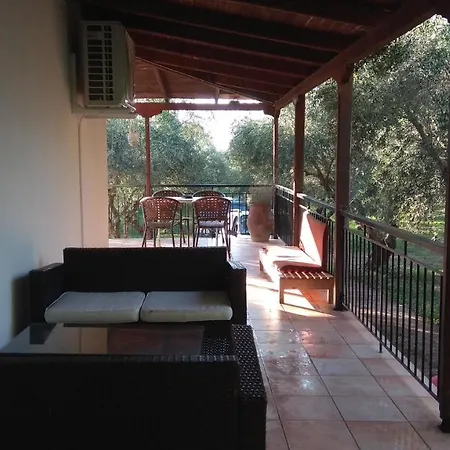 Mallios Floka Close To Ancient Olympia Holiday home Flokas